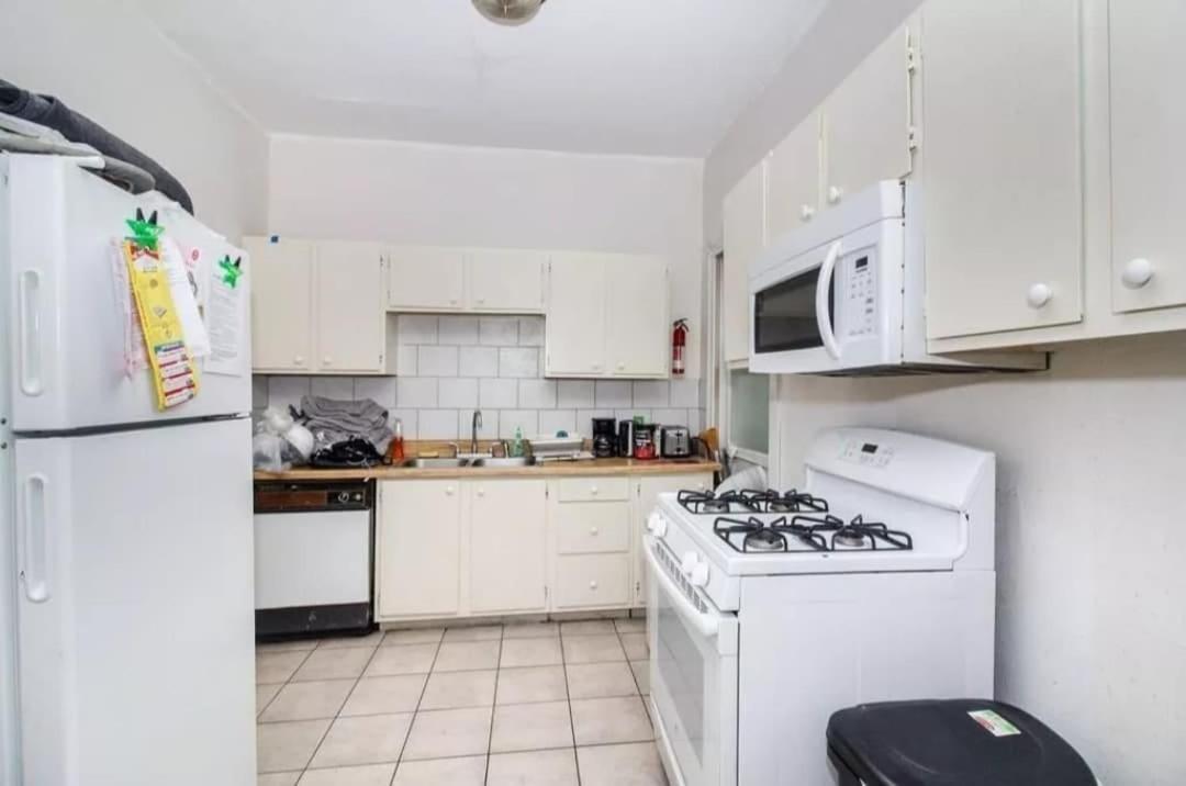 Alloggio in famiglia 182 Bedrooms Near Fenway & Dowtown *